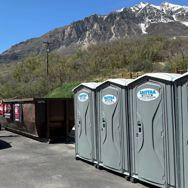 /images/card-restrooms-dumpster.jpg